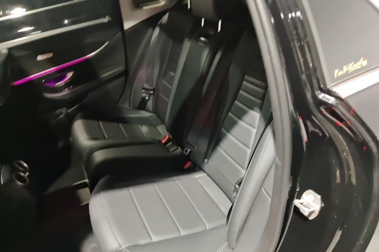 Used Mercedes-Benz E-Class 2020 E 300 L Sporty and Stylish Model Left Rear Seat