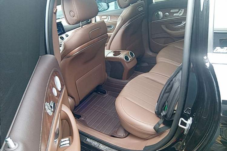 Used Mercedes-Benz E-Class 2020 E 300 L Luxury Model Left Rear Seat