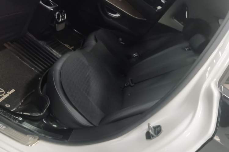 Used Mercedes-Benz E-Class 2020 E 300 L Stylish Model Left Rear Seat
