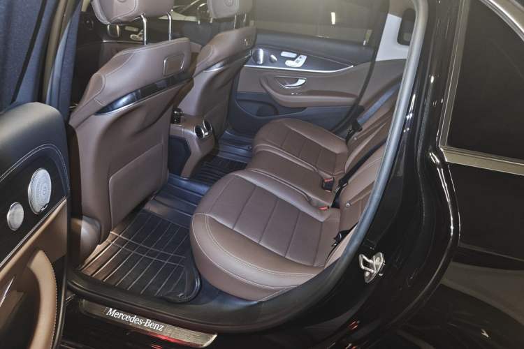 Used Mercedes-Benz E-Class 2020 Restyled E 300 L Sport Exclusive Edition Left Rear Seat