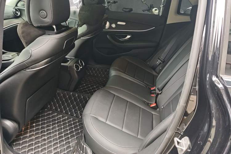Used Mercedes-Benz E-Class 2020 Restyled E 300 L Sporty and Stylish Edition Left Rear Seat