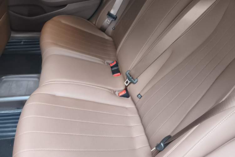 Used Mercedes-Benz E-Class 2020 E 300 L Stylish Model Left Rear Seat