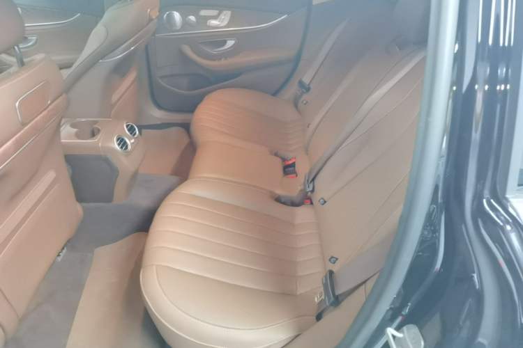 Used Mercedes-Benz E-Class 2020 Restyled E 300 L Exclusive Edition Left Rear Seat