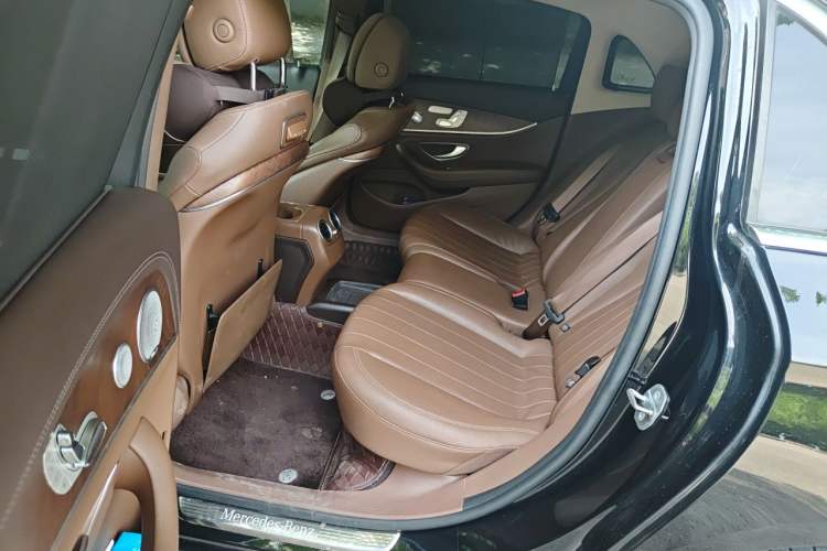 Used Mercedes-Benz E-Class 2020 E 300 L Luxury Model Left Rear Seat
