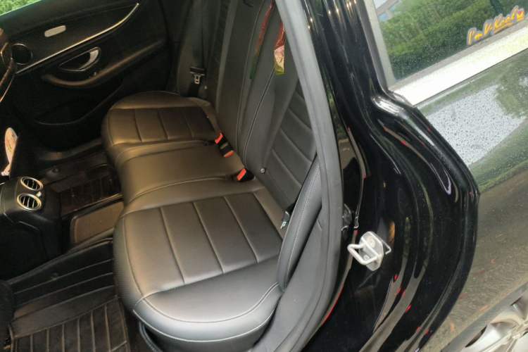 Used Mercedes-Benz E-Class 2020 E 300 L Sporty and Stylish Model Left Rear Seat