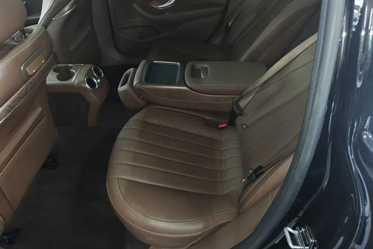 Used Mercedes-Benz E-Class 2020 Restyled E 300 L Exclusive Edition Left Rear Seat