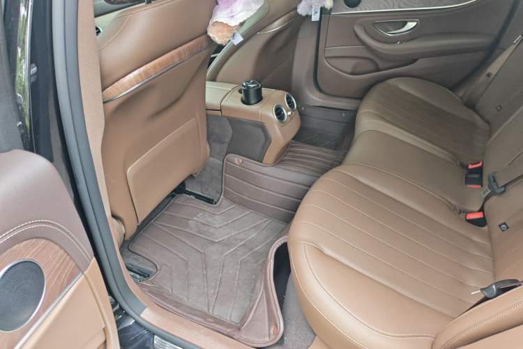 Used Mercedes-Benz E-Class 2020 E 260 L 4MATIC Left Rear Seat