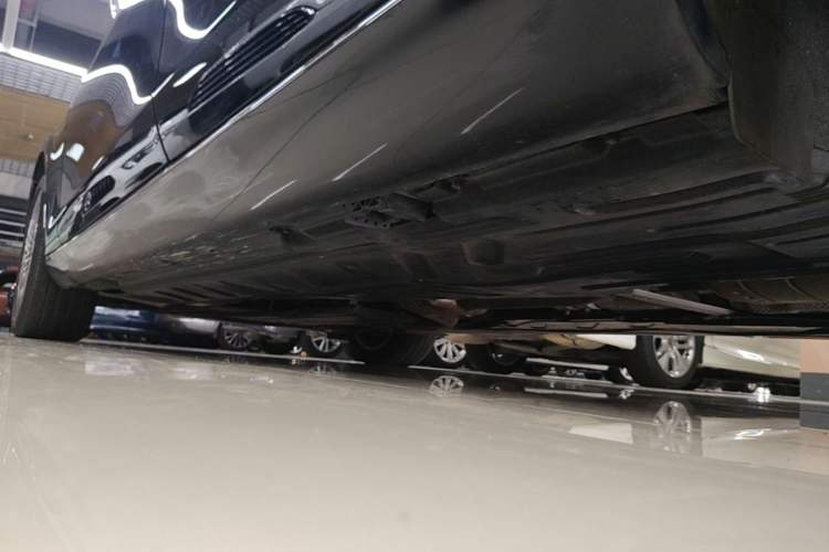 Used Mercedes-Benz E-Class 2020 Facelift E 300 L Stylish Edition Left Side Sill