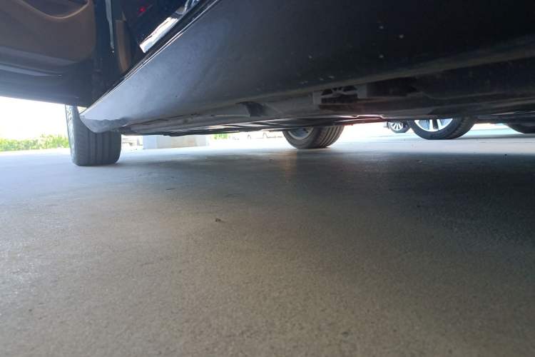 Used Mercedes-Benz E-Class 2020 E 300 L Stylish Model Left Side Sill