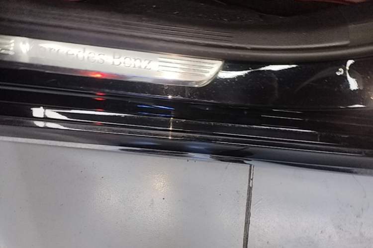 Used Mercedes-Benz E-Class 2020 Restyled E 300 L Sporty and Stylish Edition Left Side Sill