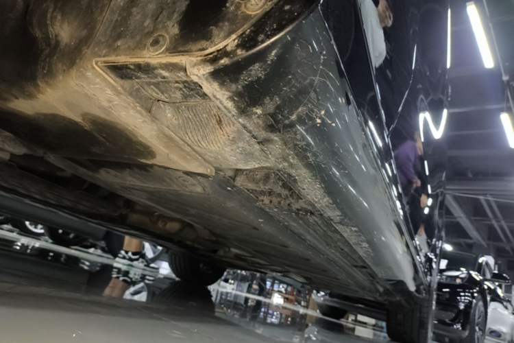 Used Mercedes-Benz E-Class 2020 Facelift E 260 Sport Edition Left Side Sill