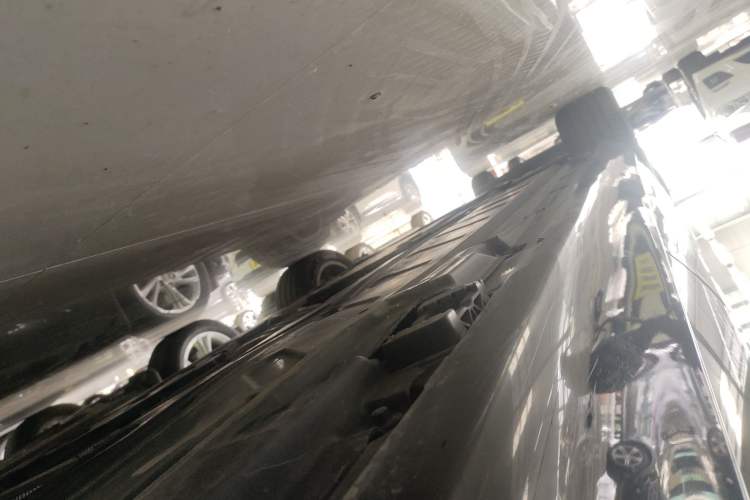 Used Mercedes-Benz E-Class 2020 E 300 L Luxury Model Left Side Sill