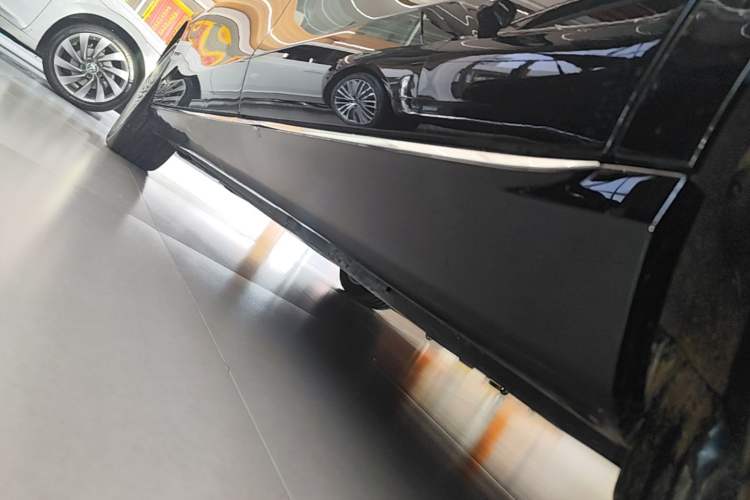Used Mercedes-Benz E-Class 2020 Restyled E 300 L Exclusive Edition Left Side Sill
