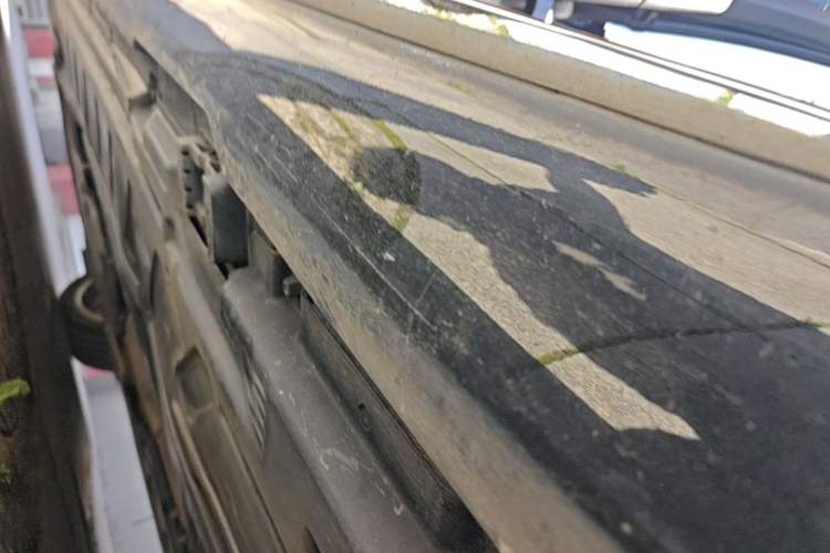 Used Mercedes-Benz E-Class 2020 E 300 L Sporty and Stylish Model Left Side Sill
