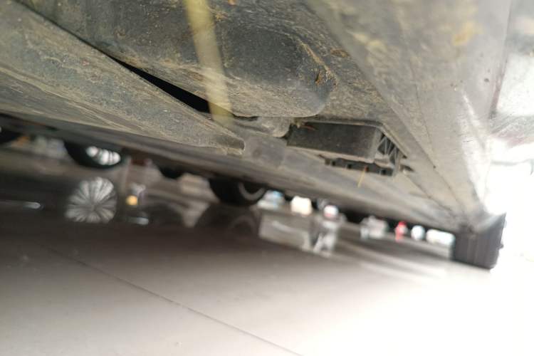 Used Mercedes-Benz E-Class 2020 Restyled E 300 L Exclusive Edition Left Side Sill
