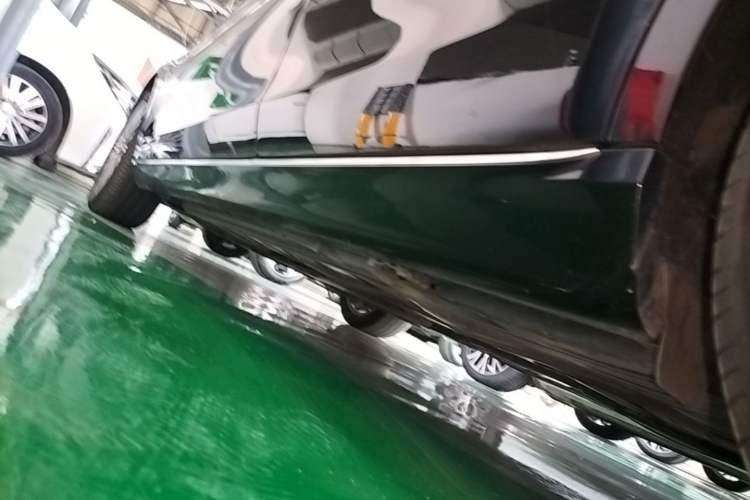 Used Mercedes-Benz E-Class 2020 E 300 L Luxury Model Left Side Sill