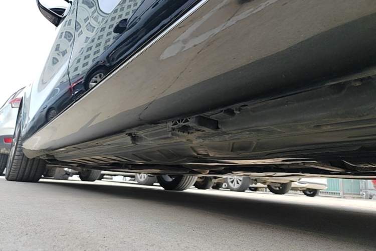 Used Mercedes-Benz E-Class 2020 Facelift E 260 L Left Side Sill