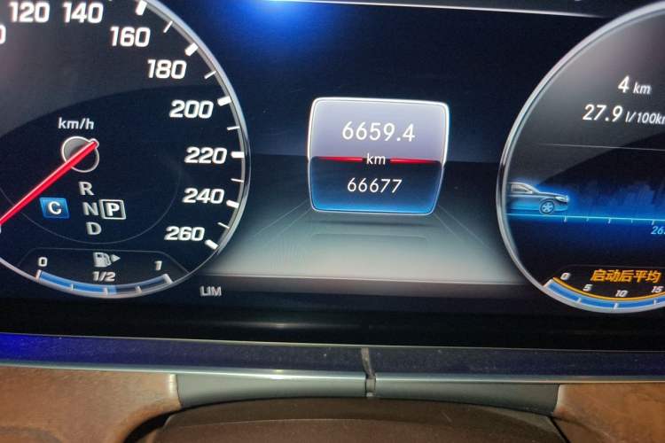 Used Mercedes-Benz E-Class 2020 E 300 L Luxury Model Odometer Close Up