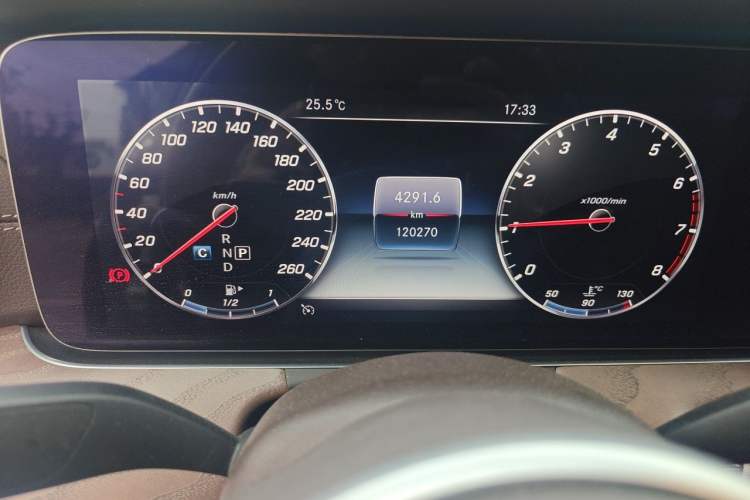 Used Mercedes-Benz E-Class 2020 Facelift E 300 L Stylish Edition Odometer Close Up