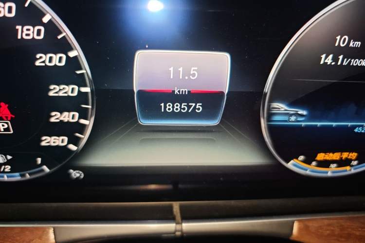 Used Mercedes-Benz E-Class 2020 E 300 L Luxury Model Odometer Close Up