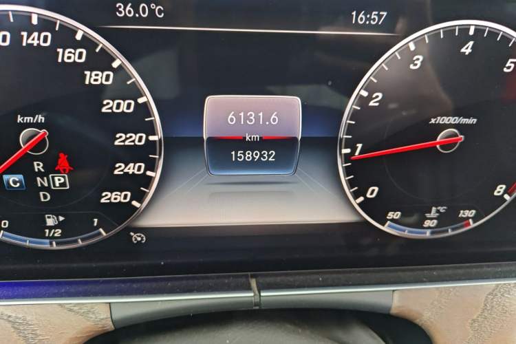 Used Mercedes-Benz E-Class 2020 E 300 L Stylish Model Odometer Close Up