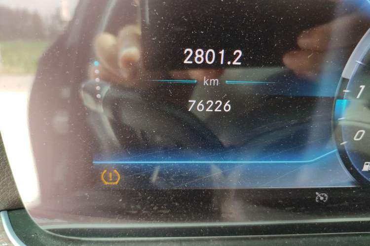Used Mercedes-Benz E-Class 2020 E 300 L Stylish Model Odometer Close Up