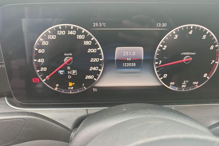Used Mercedes-Benz E-Class 2020 Restyled E 300 L Sport Exclusive Edition Odometer Close Up