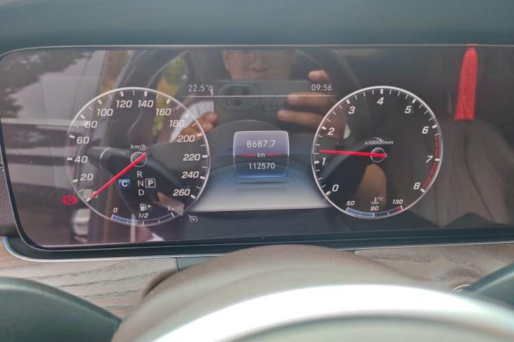 Used Mercedes-Benz E-Class 2020 E 300 L Stylish Model Odometer Close Up