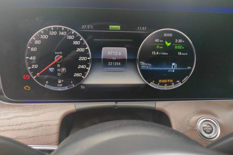 Used Mercedes-Benz E-Class 2020 Facelift E 260 L Odometer Close Up