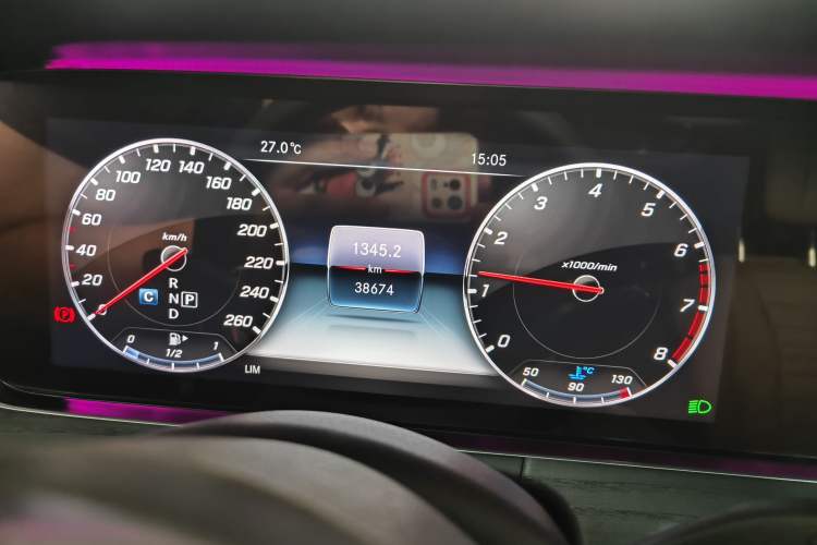 Used Mercedes-Benz E-Class 2020 Restyled E 300 L Sporty and Stylish Edition Odometer Close Up