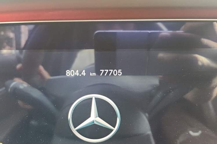 Used Mercedes-Benz E-Class 2020 Facelift E 300 L Stylish Edition Odometer Close Up