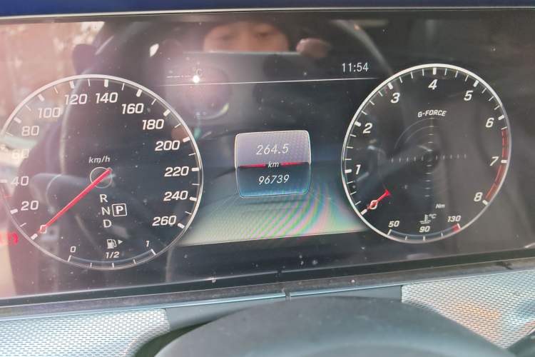 Used Mercedes-Benz E-Class 2020 E 260 Sport Edition 4MATIC Odometer Close Up