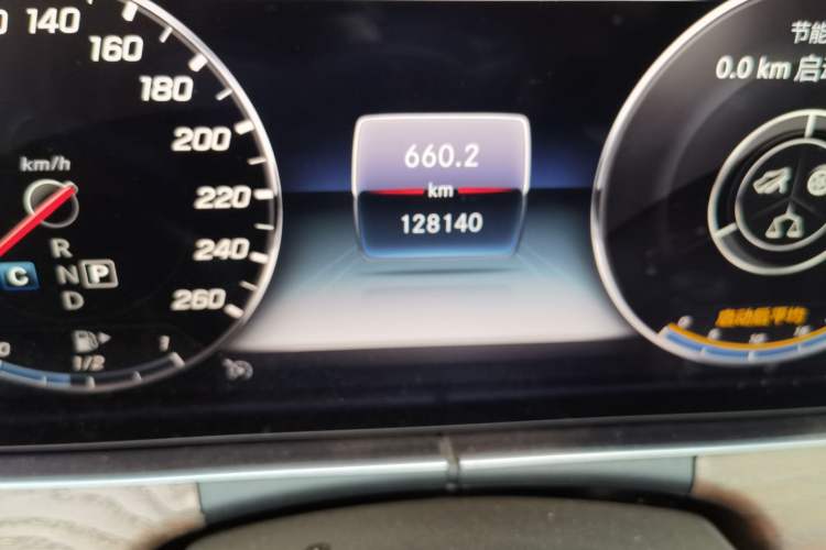 Used Mercedes-Benz E-Class 2020 Restyled E 300 L Exclusive Edition Odometer Close Up
