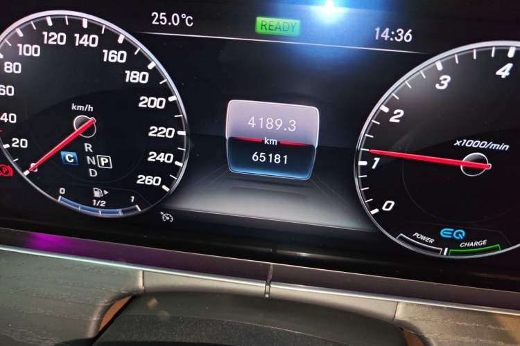Used Mercedes-Benz E-Class 2020 Facelift E 260 L Sport Edition Odometer Close Up