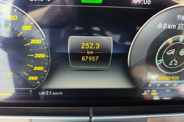 Used Mercedes-Benz E-Class 2020 E 260 L 4MATIC Odometer Close Up