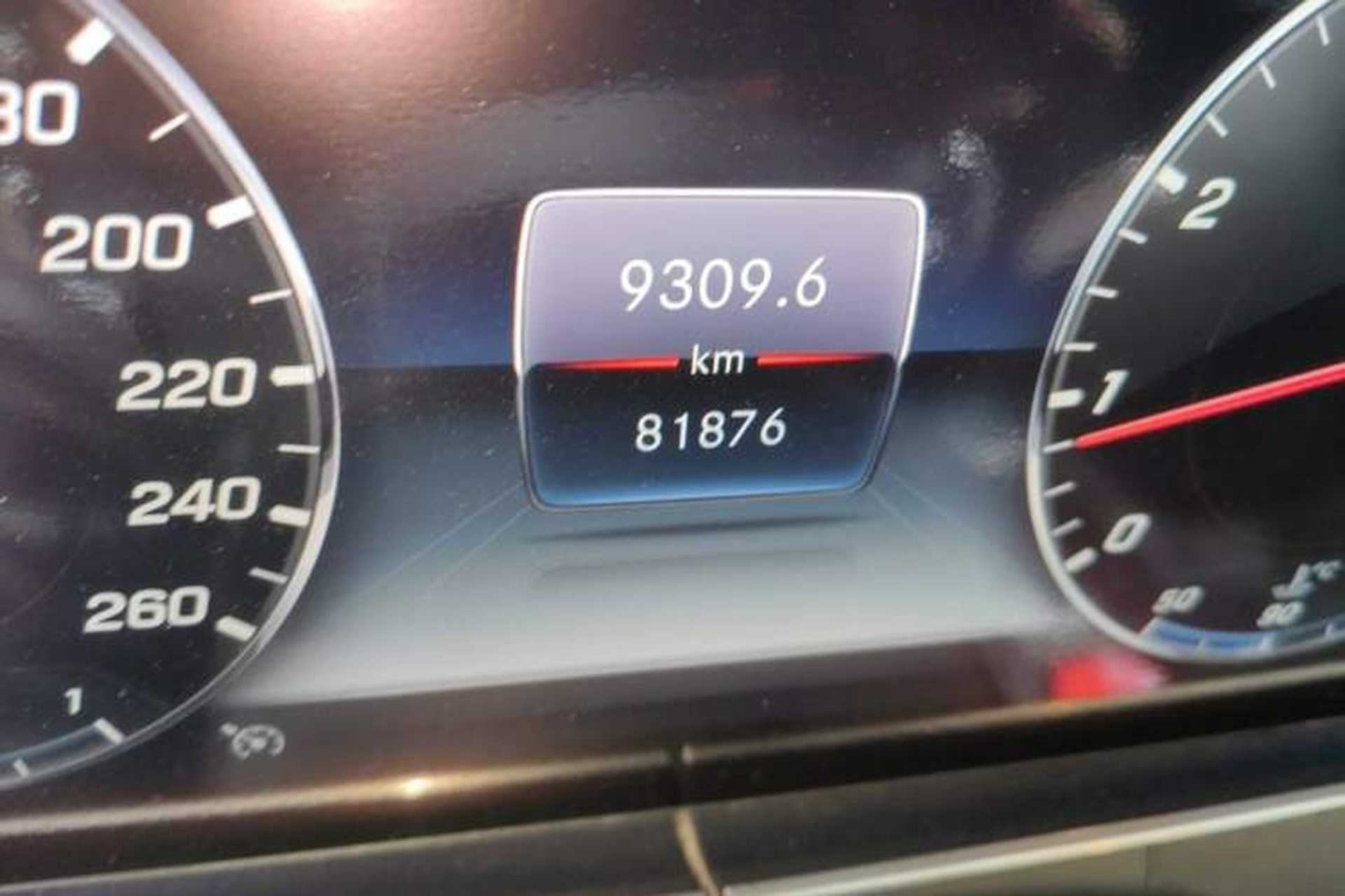Used Mercedes-Benz E-Class 2020 E 300 L Sport Luxury Edition Odometer Close Up