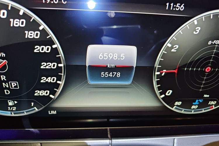 Used Mercedes-Benz E-Class 2020 Restyled E 300 L Sport Exclusive Edition Odometer Close Up