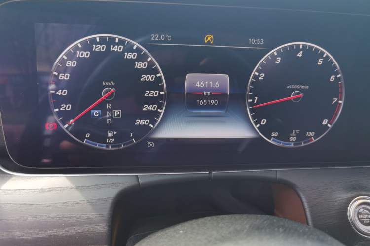 Used Mercedes-Benz E-Class 2020 E 300 L Sport Luxury Edition Odometer Close Up