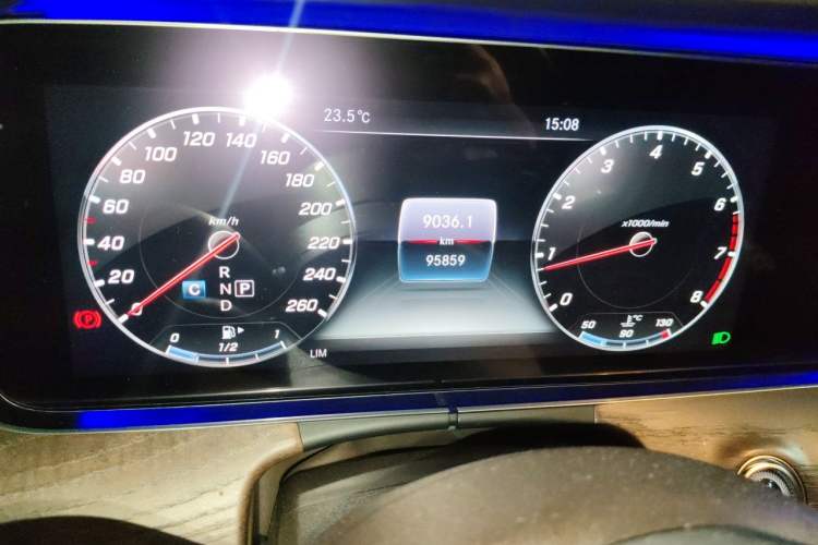 Used Mercedes-Benz E-Class 2020 E 300 L Luxury Model Odometer Close Up