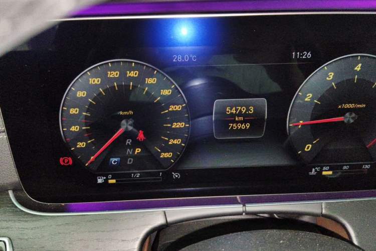 Used Mercedes-Benz E-Class 2020 Restyled E 300 L Sport Exclusive Edition Odometer Close Up
