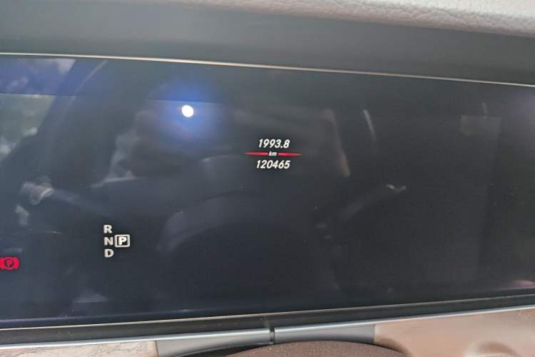 Used Mercedes-Benz E-Class 2020 E 300 L Luxury Model Odometer Close Up