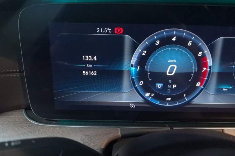 Used Mercedes-Benz E-Class 2020 E 300 L Stylish Model Odometer Close Up