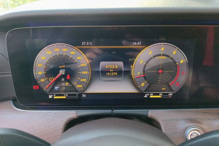 Used Mercedes-Benz E-Class 2020 E 300 L Luxury Model Odometer Close Up