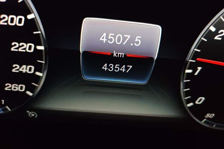 Used Mercedes-Benz E-Class 2020 Restyled E 300 L Sporty and Stylish Edition Odometer Close Up