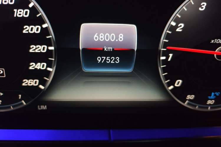 Used Mercedes-Benz E-Class 2020 Restyled E 300 L Sporty and Stylish Edition Odometer Close Up