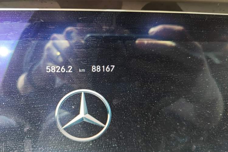 Used Mercedes-Benz E-Class 2020 E 300 L Luxury Model Odometer Close Up
