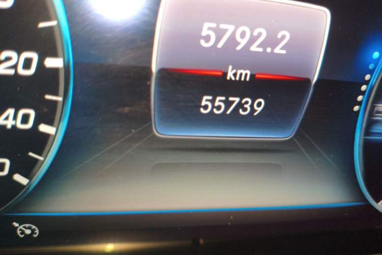 Used Mercedes-Benz E-Class 2020 Facelift E 300 L Stylish Edition Odometer Close Up