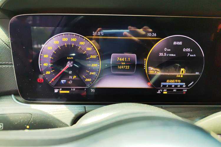 Used Mercedes-Benz E-Class 2020 Restyled E 300 L Sport Exclusive Edition Odometer Close Up