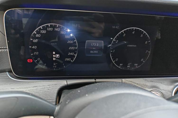 Used Mercedes-Benz E-Class 2020 Restyled E 300 L Sporty and Stylish Edition Odometer Close Up