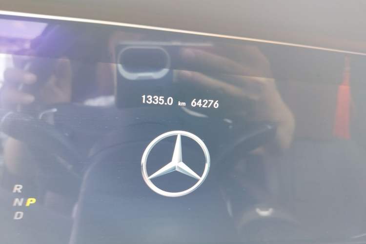 Used Mercedes-Benz E-Class 2020 Restyled E 300 L Sport Exclusive Edition Odometer Close Up